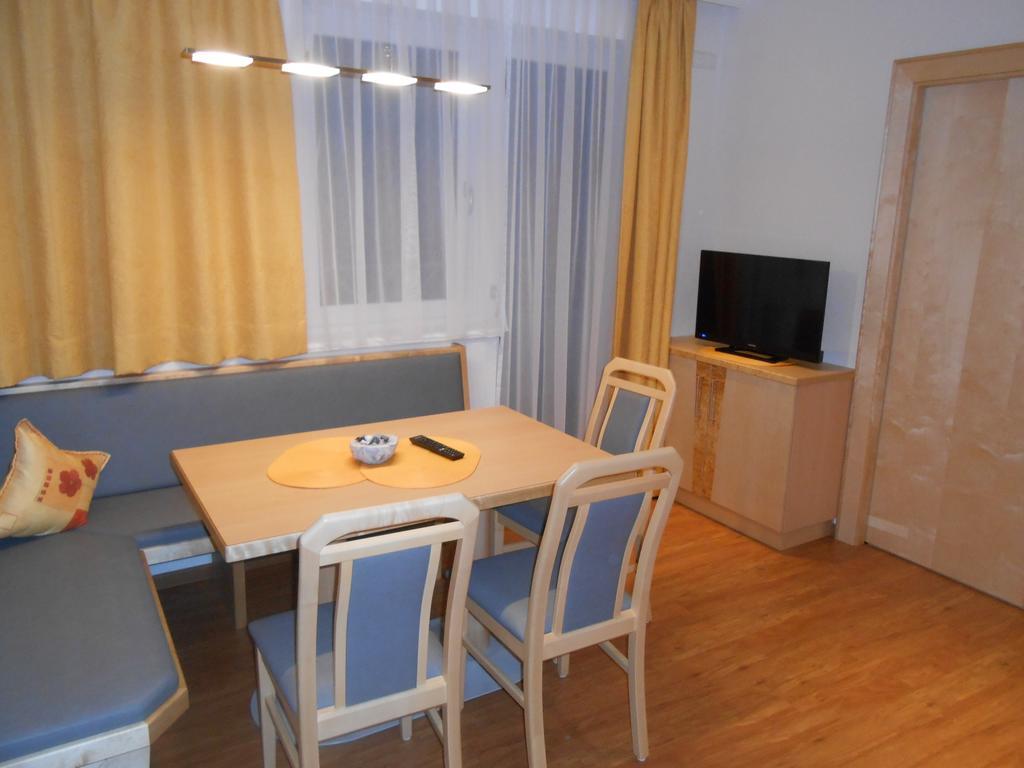 Apart Zangerle Kappl  Zimmer foto